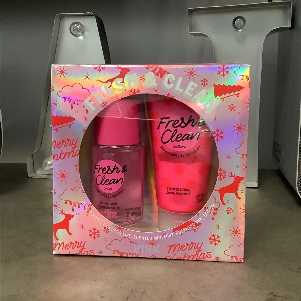 FRESH AND CLEAN GIFT SET BY‎ PINK